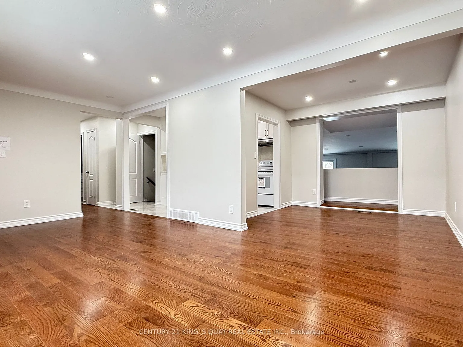 3 bed, $2,200 — Photo 4