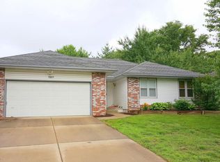 3523 S Meadowlark Ave, Springfield, MO 65807