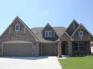 2554 W 112th Pl S, Jenks, OK 74037