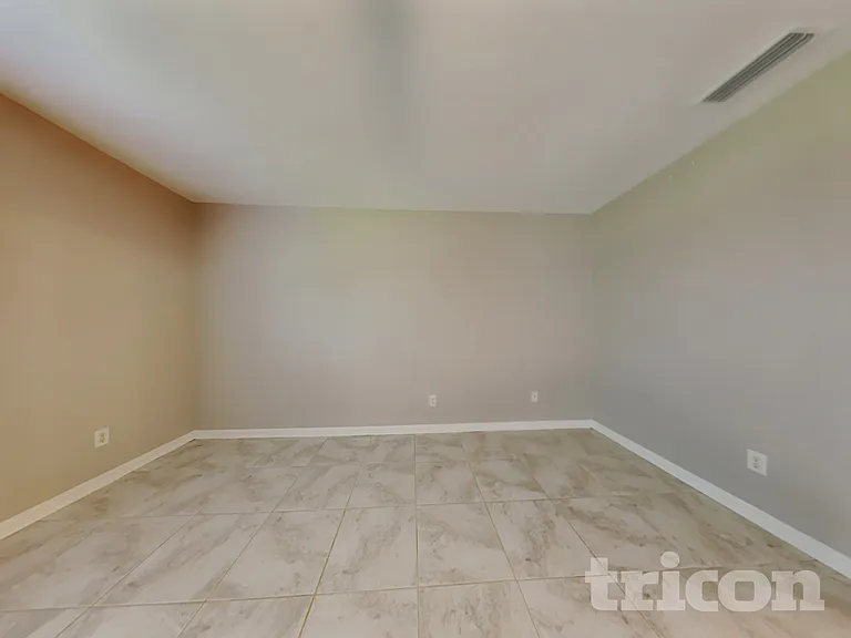 18291 Troon Ave — Photo 7