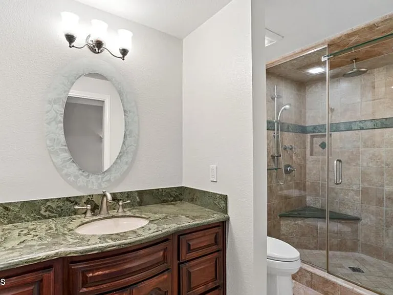 447 Santa Barbara Cir — Photo 12