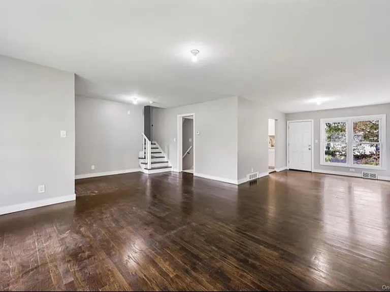3 Mid Oaks Dr — Photo 6
