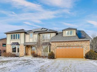 6240 Sleepy Hollow Ln, Lisle, IL