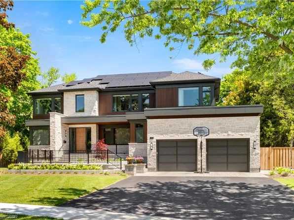 26 Golfview Pl, Kitchener, ON N2M 2Y2