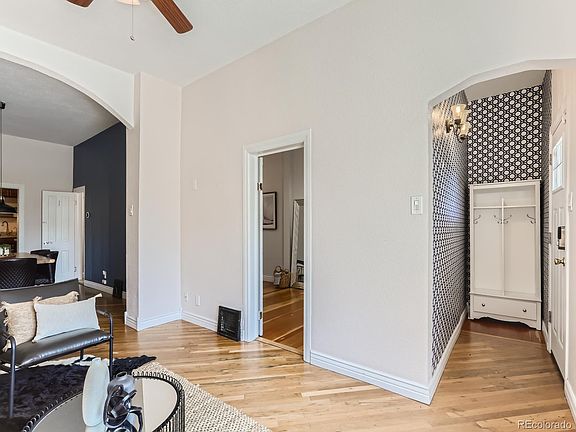 4th image of 139 W Bayaud Avenue