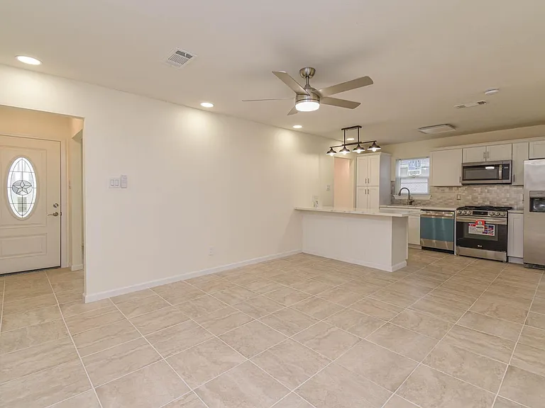 5003 Denoron Dr — Photo 7