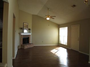 1028 We Ross Pkwy W, Southaven, MS 38671