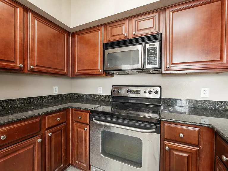 7575 Kirby Dr #2417 — Photo 18