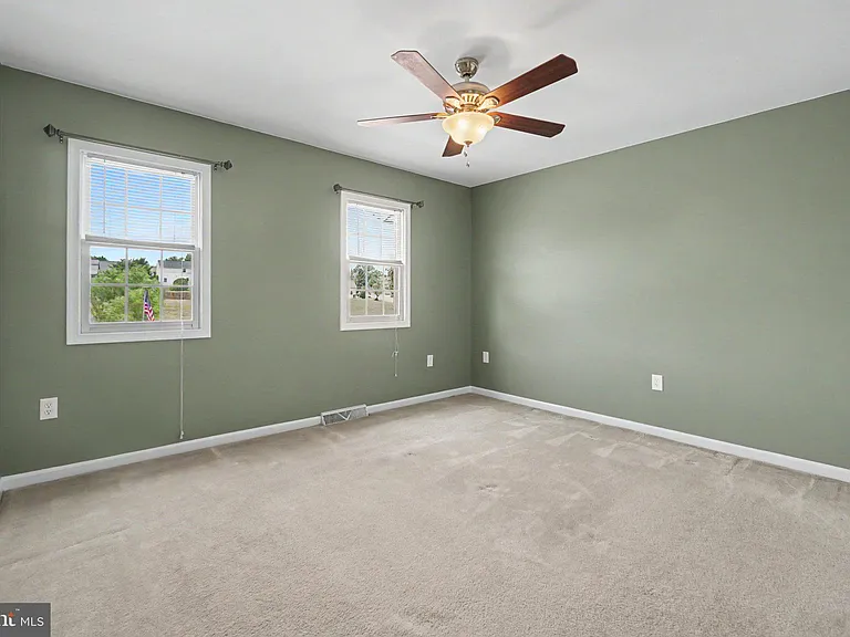 335 Cindy Dr — Photo 20