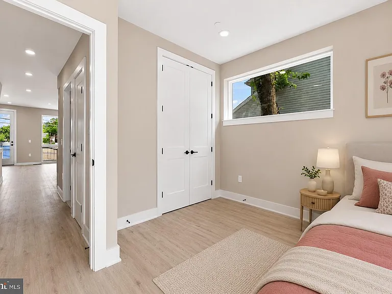 13 S Academy St #D — Photo 19
