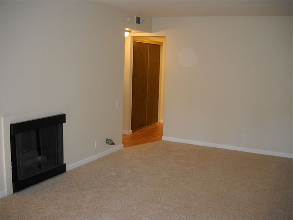 4th image of 2460 Larkspur Ln APT 342