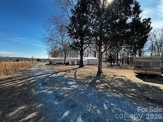 3rd image of 5900 Allen Black Rd