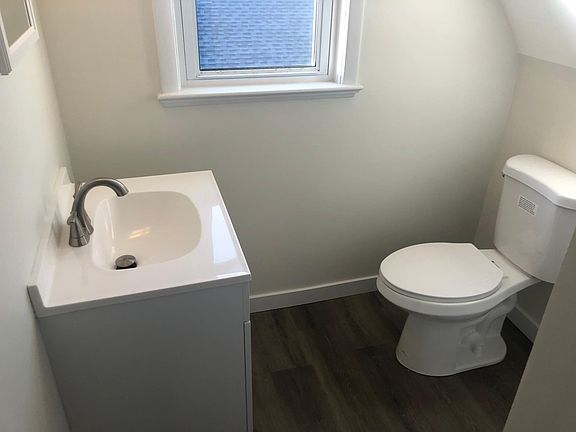 4th image of 51 Fairfield Ave #3