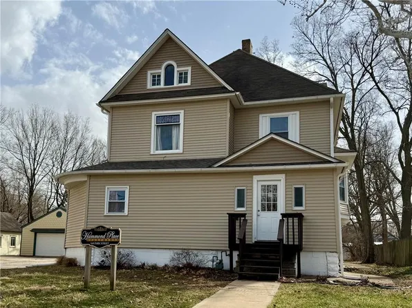 549 E Park St, Olathe, KS 66061