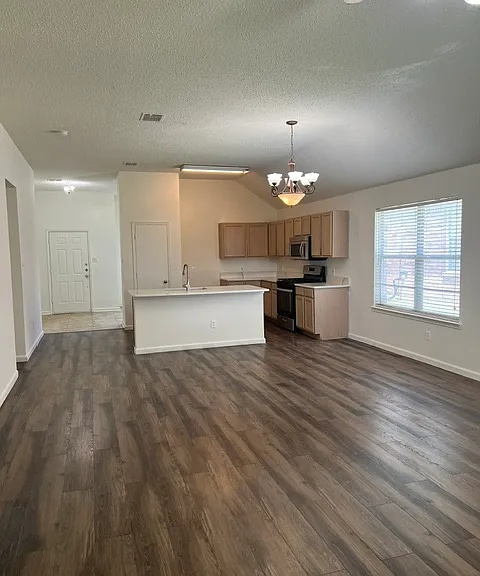 7409 Marsland Ln — Photo 4