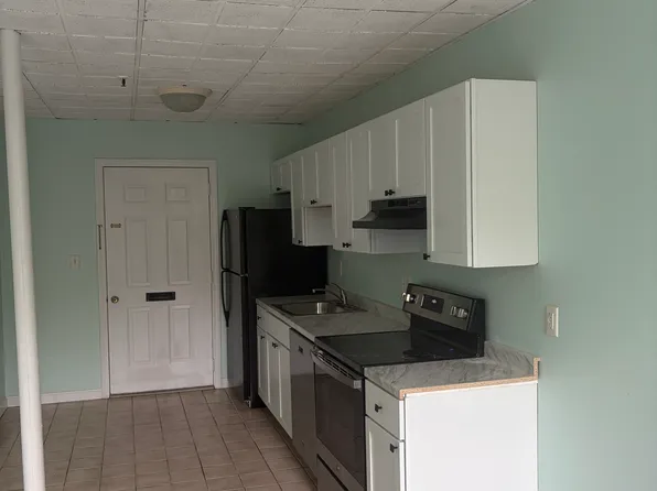 23 Sterling St, Clinton, MA 01510
