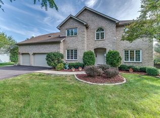519 Mayfair Ln, Naperville, IL