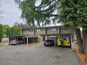 Julee Apartments