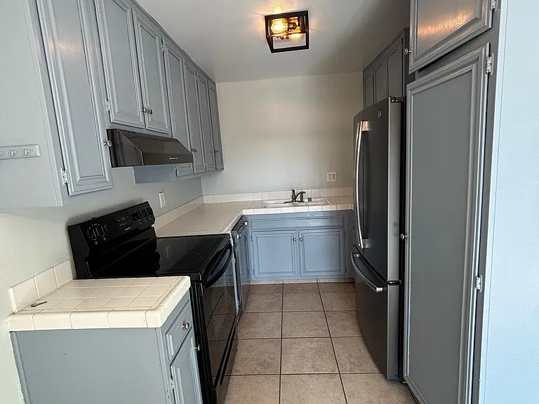 1729 Regency Way #C — Photo 6