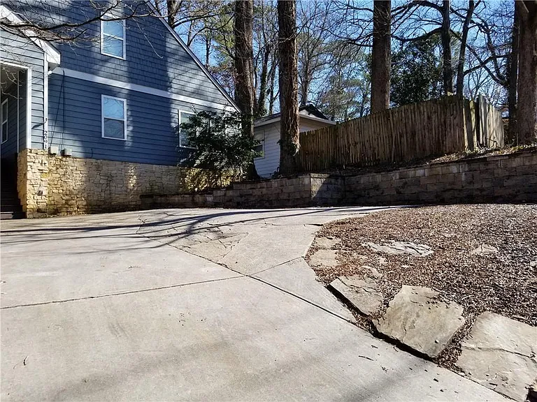 2091 Northside Dr NW — Photo 27