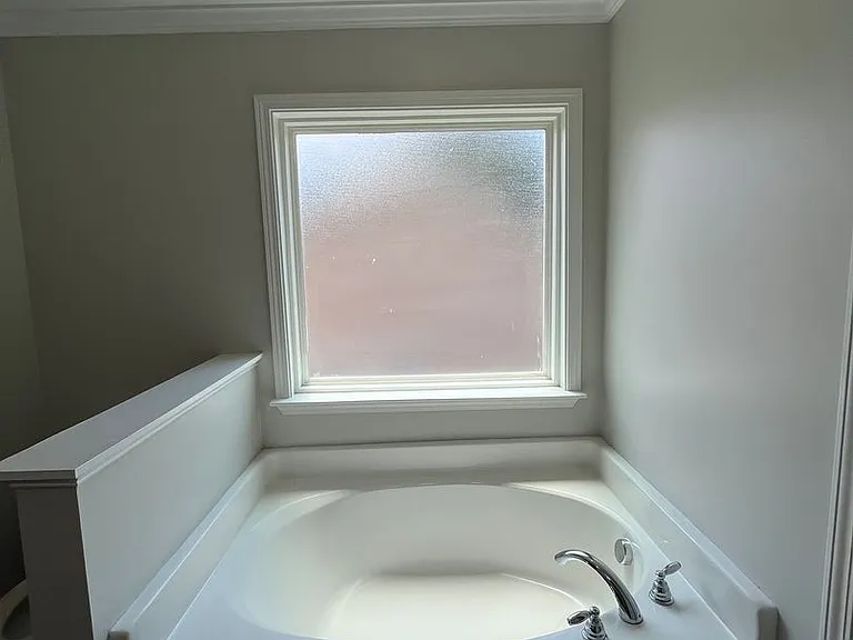 311 Glenlea Ln — Photo 9