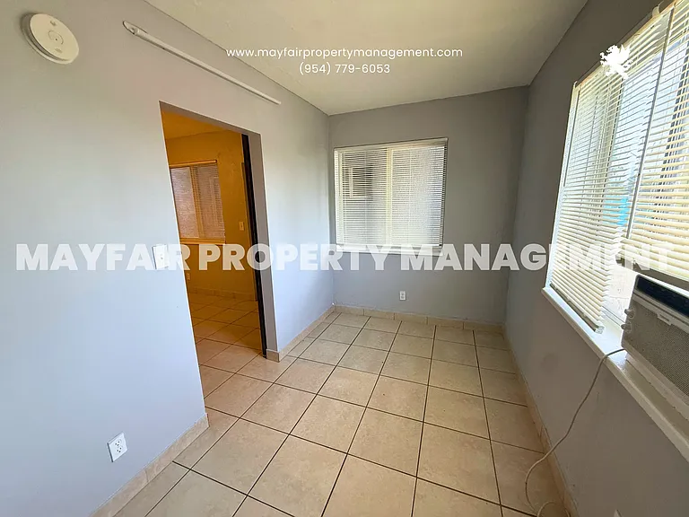 100 NW 30th Ave #7 — Photo 5
