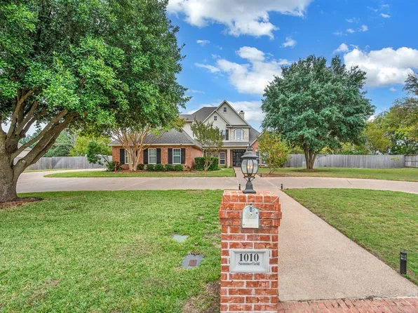 1010 Summer Field Cir, Mc Gregor, TX 76657