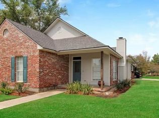 18512 Garden Oaks Dr, Baton Rouge, LA 70817