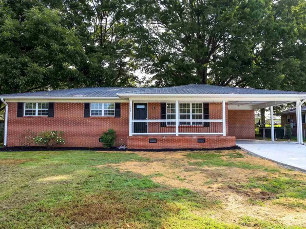 222 Lynn Dr, Oxford, AL 36203