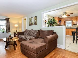 59 Grantland Rd, Cranston, RI 02910