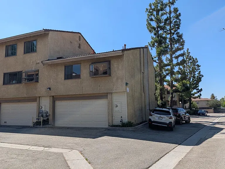 10051 Topanga Canyon Blvd #15 — Photo 36