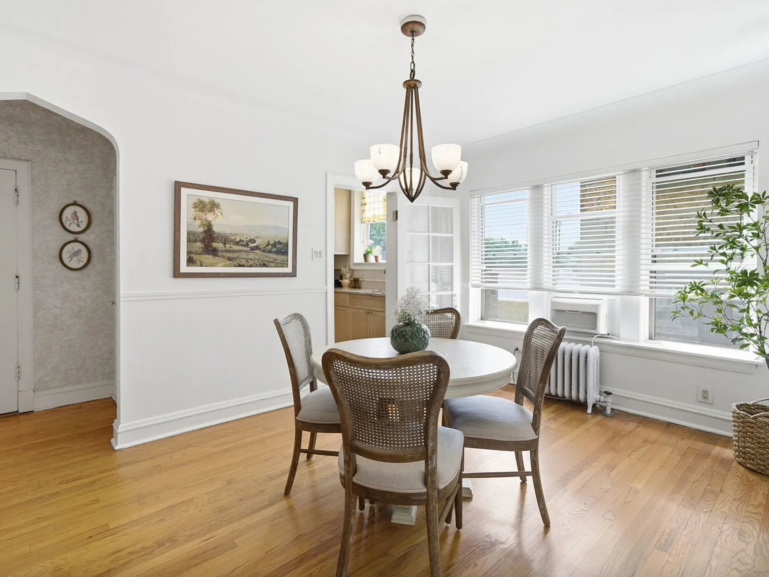 2 bed, 784 sqft, $1,750 — Photo 4