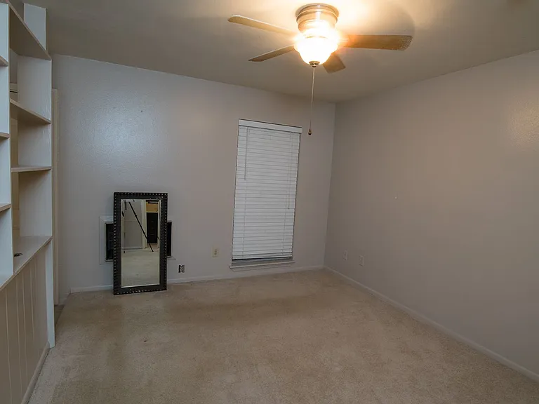 322 Steele Blvd — Photo 8