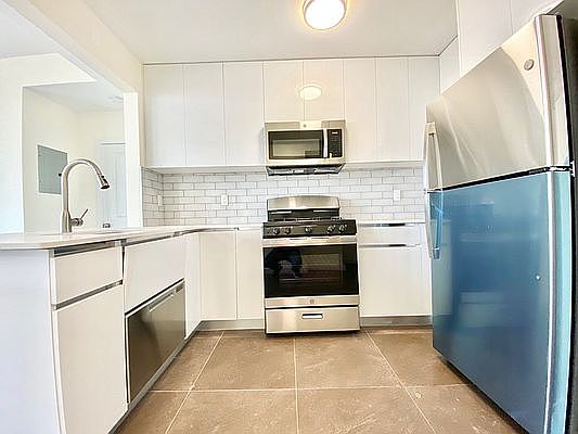 2nd image of 1705 E 17th St #801