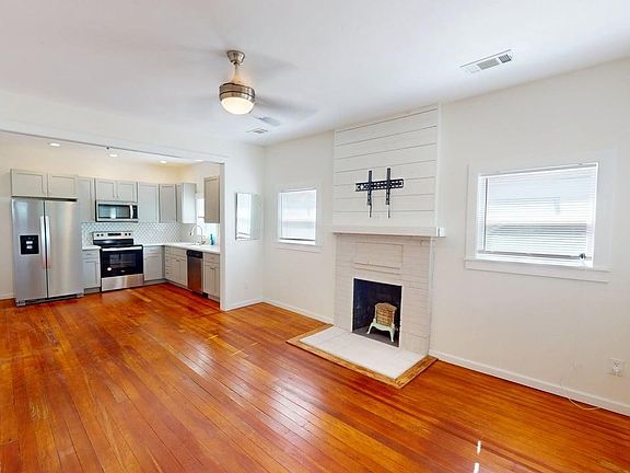 4th image of 505 W 11th St