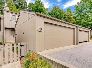 236 Northpoint Ave UNIT F, High Pt, NC 27262