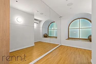 Rented by Rennit Inc.