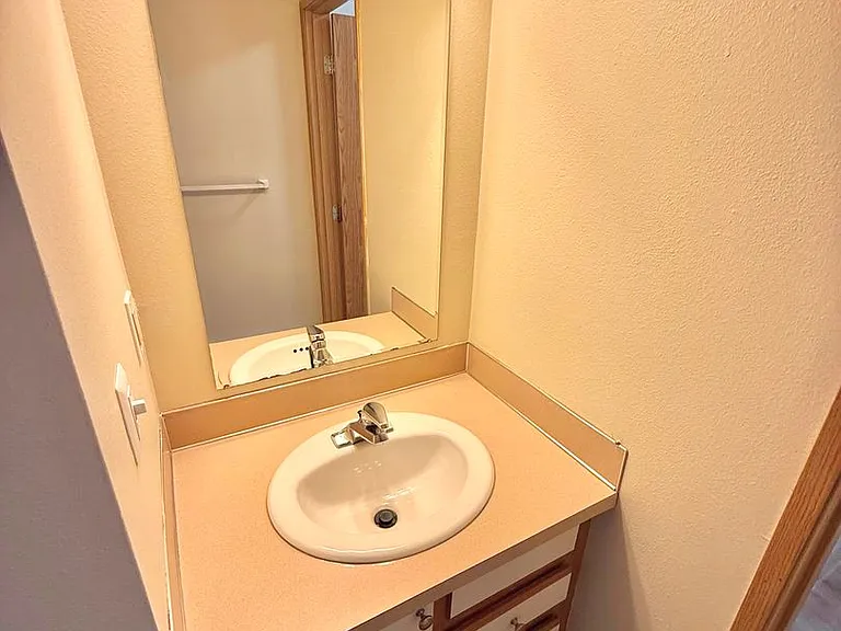 Montlake Villas — Photo 21