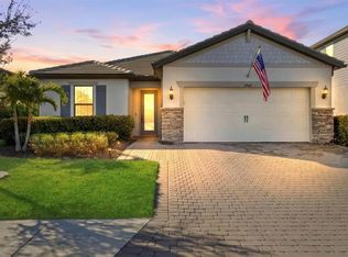 5904 Bluestar Ct, Lakewood Ranch, FL 34211