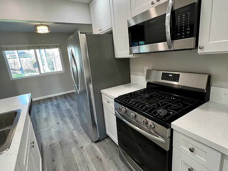 4602 Calle Del Palo — Photo 8