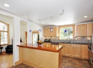 35 Academy St, Arlington, MA 02476