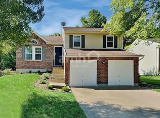 2220 Siesta Dr, Batavia, OH 45103