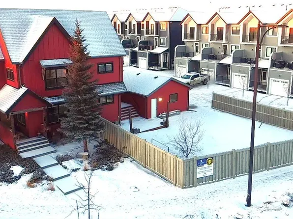 5251 Chappelle Rd SW, Edmonton, AB T6W 2B1