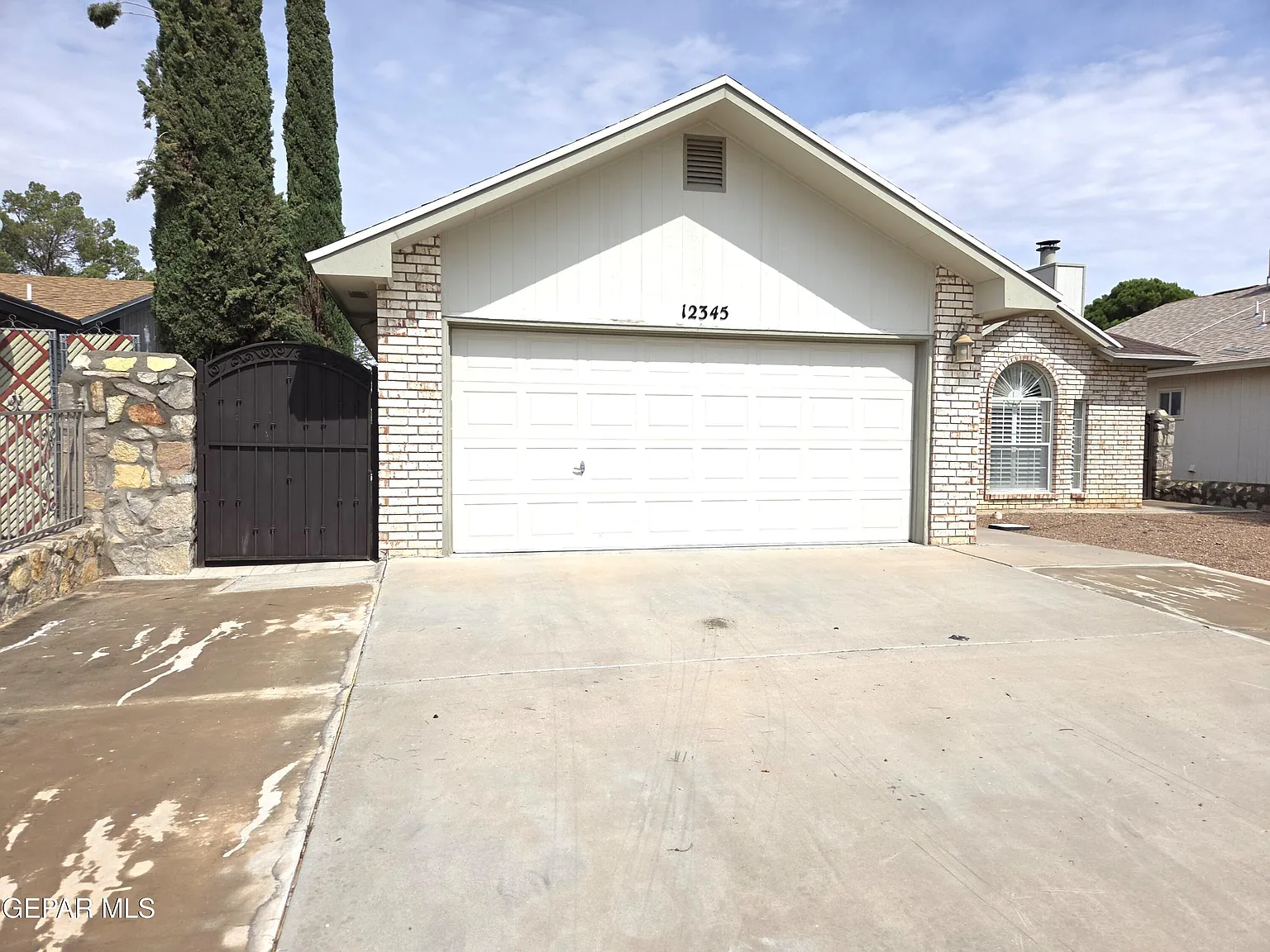 3 bed, 2.0 bath, 1410 sqft, $1,500 — Photo 3