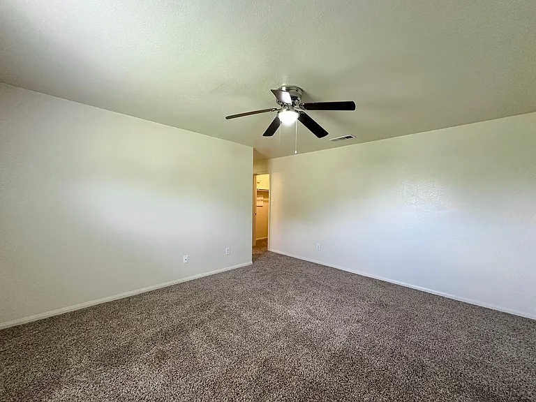 2602 John Porter Dr — Photo 16