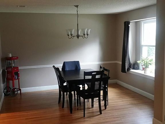 4th image of 5321 Tilting Oaks Ct E