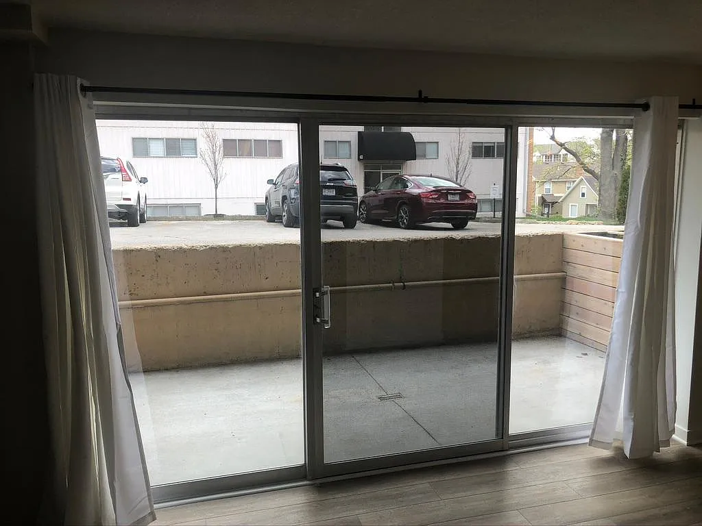 4515 Jefferson St — Photo 3