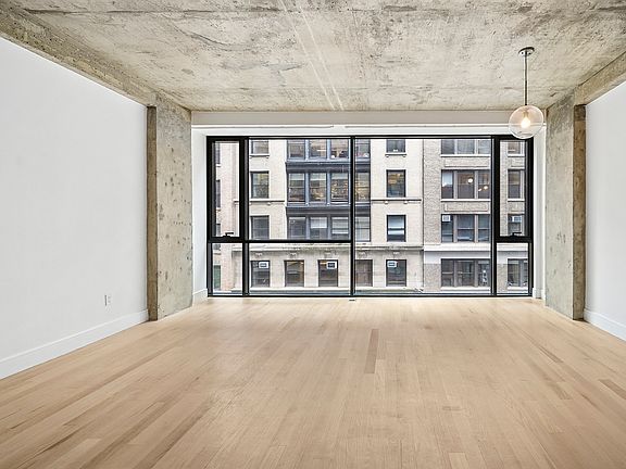 3rd image of 132 W 26th St #5