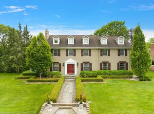 2627 Bradway Blvd, Bloomfield Hills, MI 48301