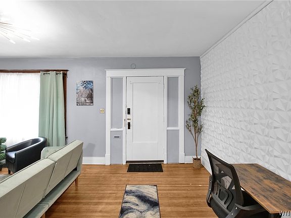 4th image of 37 Nelson Pl